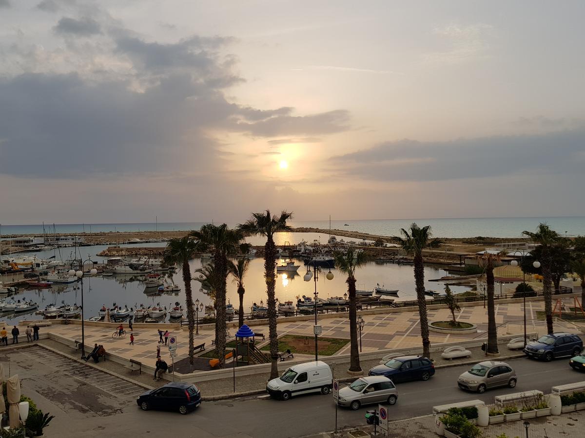 Apartamento Terrazza Sul Porto Scoglitti Exterior foto